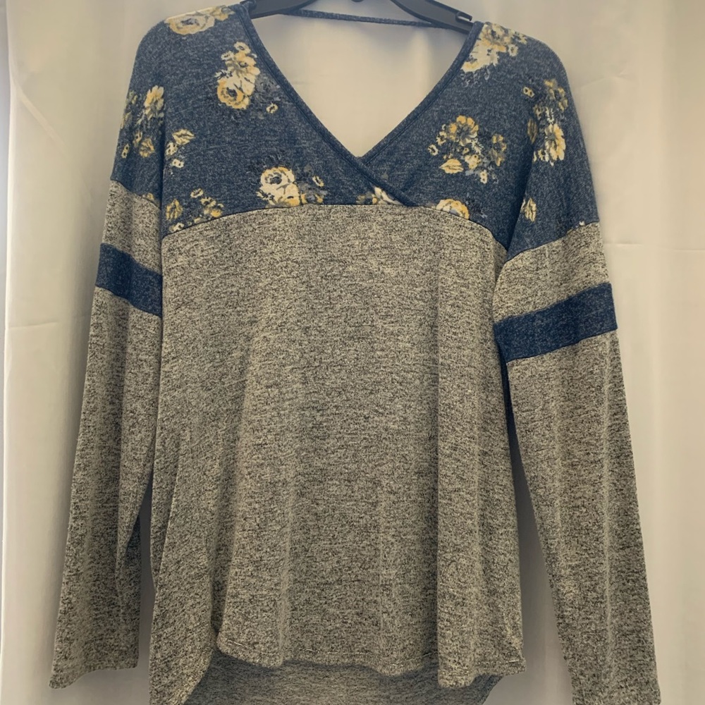Floral long sleeve, fits like a small/medium